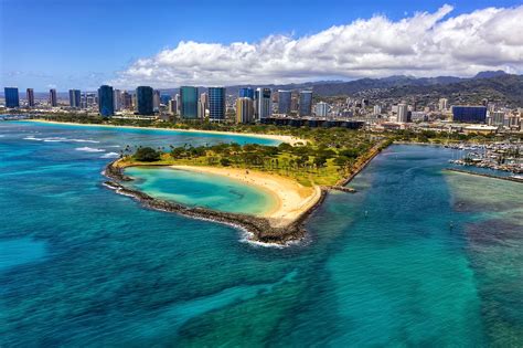 Paradise Found: Magic Island Lagoon in Honolulu